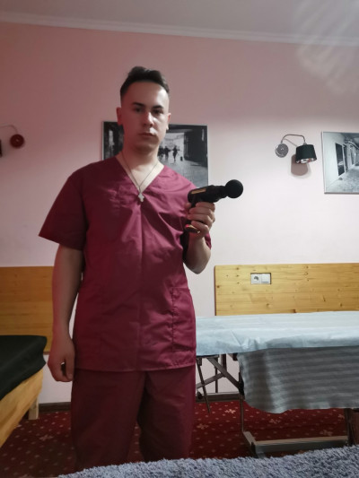 Частный массажист Максим 