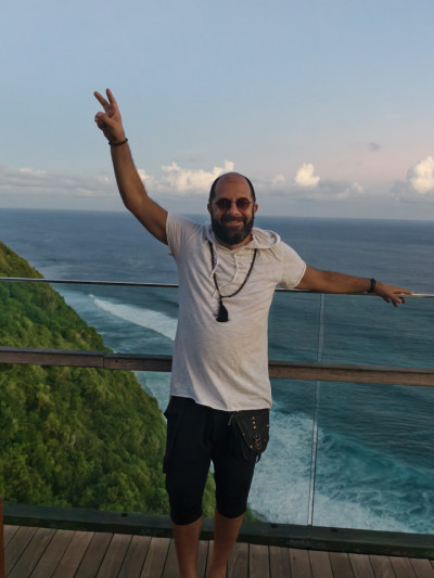 Частный массажист Денис 