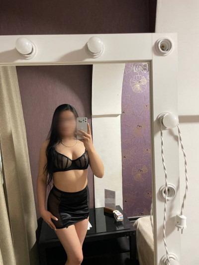 Частная массажистка Адель 