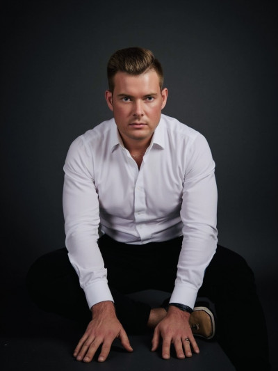 Частный массажист Максим 