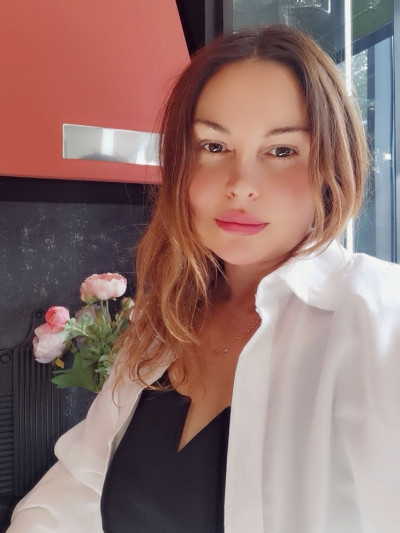 Частная массажистка Алиса 