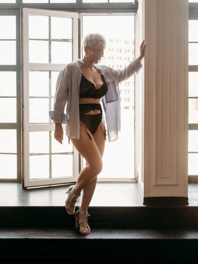 Частная массажистка Лиана 