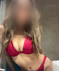 Частная массажистка Адель 