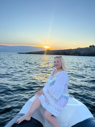 Частная массажистка Вика 